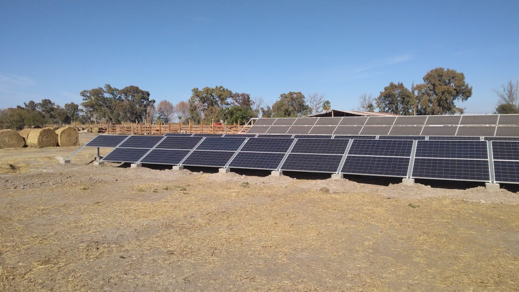 Galeria de imágenes del Parque solar Para Industria Láctea en Caucete, San Juan